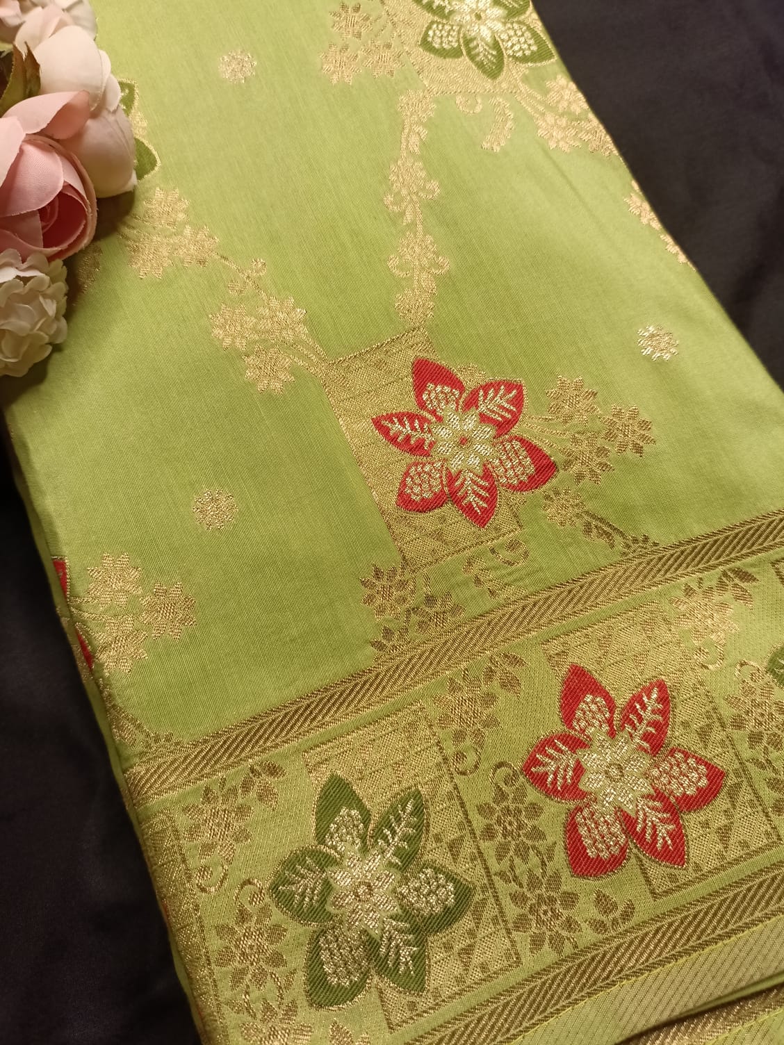LIGHT GREEN BOX FLORAL JAAL MEENA BANARASI VISCOSE SAREE