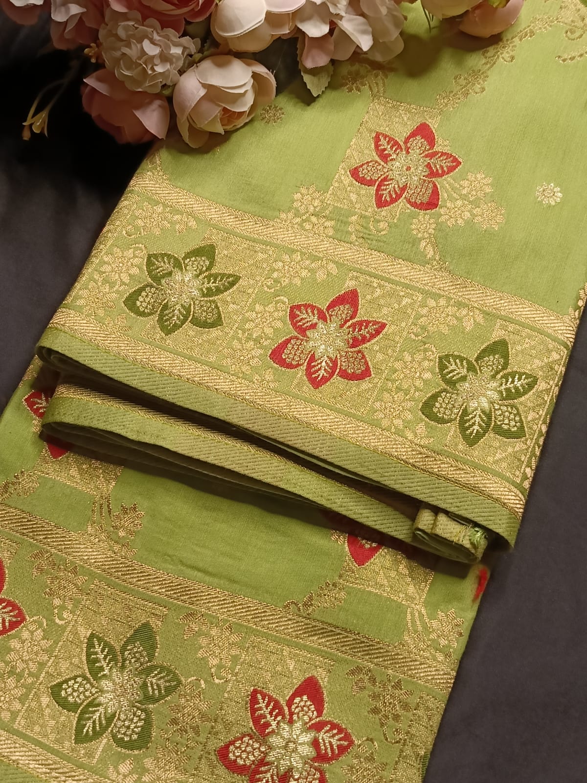 LIGHT GREEN BOX FLORAL JAAL MEENA BANARASI VISCOSE SAREE