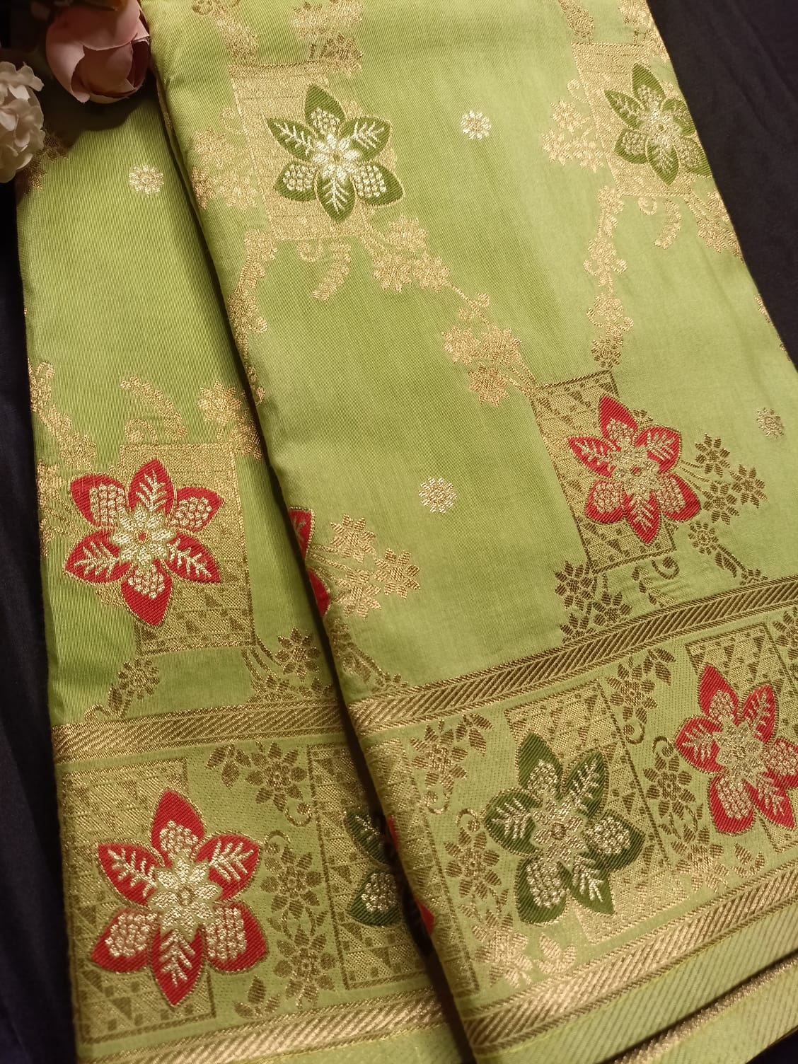 LIGHT GREEN BOX FLORAL JAAL MEENA BANARASI VISCOSE SAREE
