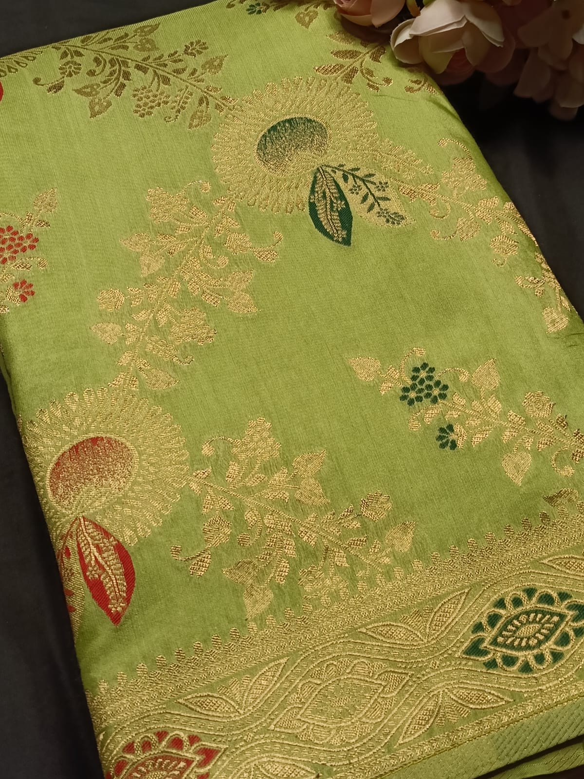 LIGHT GREEN FLORAL JAAL BANARASI VISCOSE SAREE