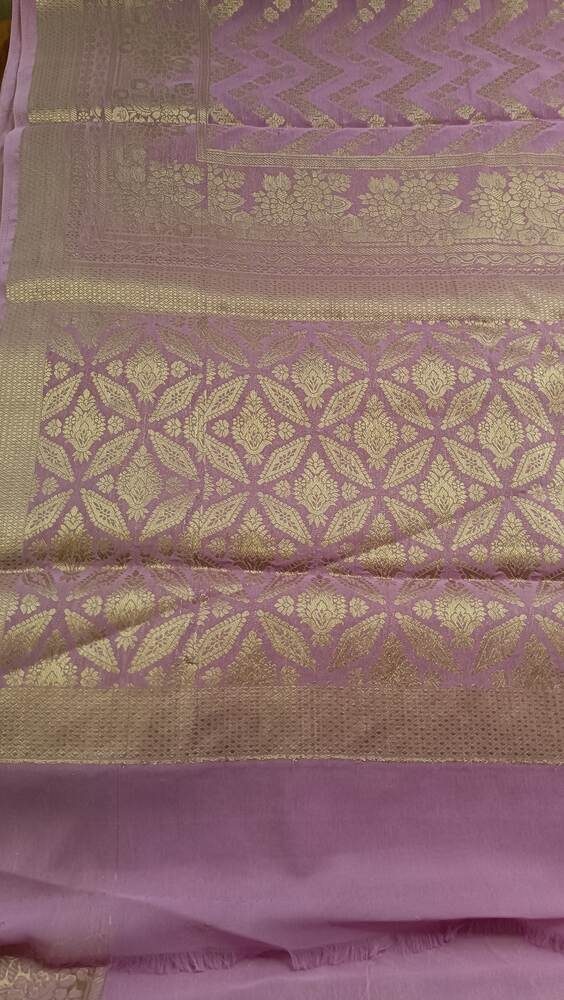LAVENDER ZIGZAG LEHARIYA BANARASI KHADDI GEORGETTE SAREE