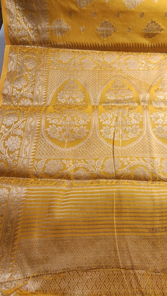 YELLOW MANGO LEAF BUTTA BUTI BANARASI GEORGETTE SAREE