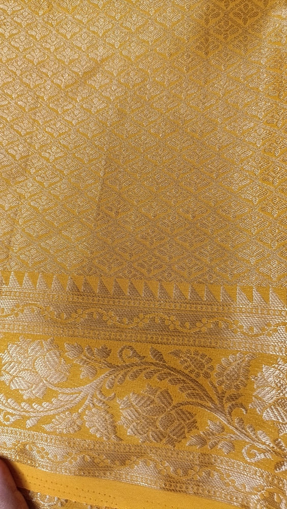 YELLOW MANGO LEAF BUTTA BUTI BANARASI GEORGETTE SAREE