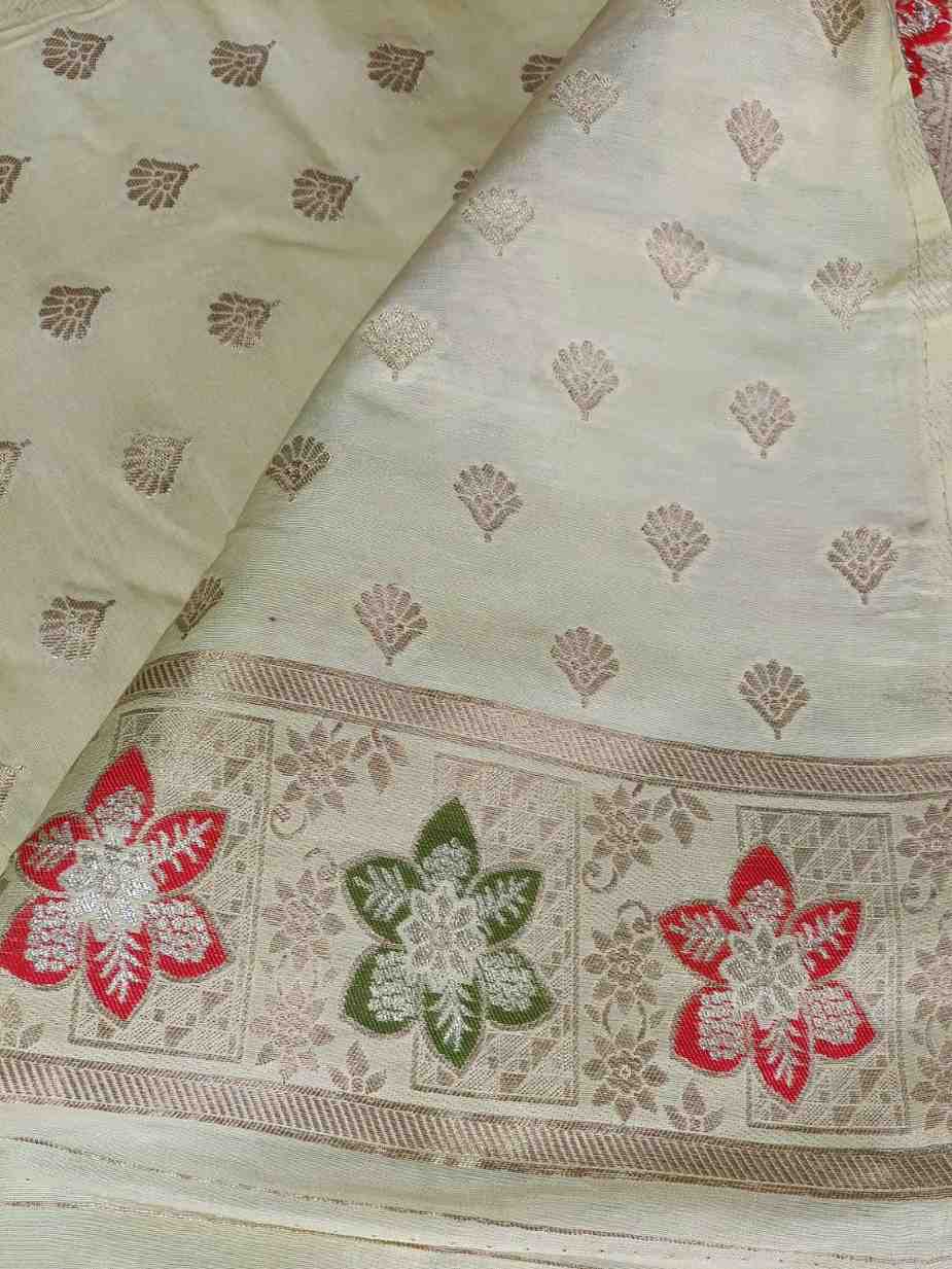 GREENISH WHITE FLORAL JAAL MEENA BANARASI VISCOSE SAREE