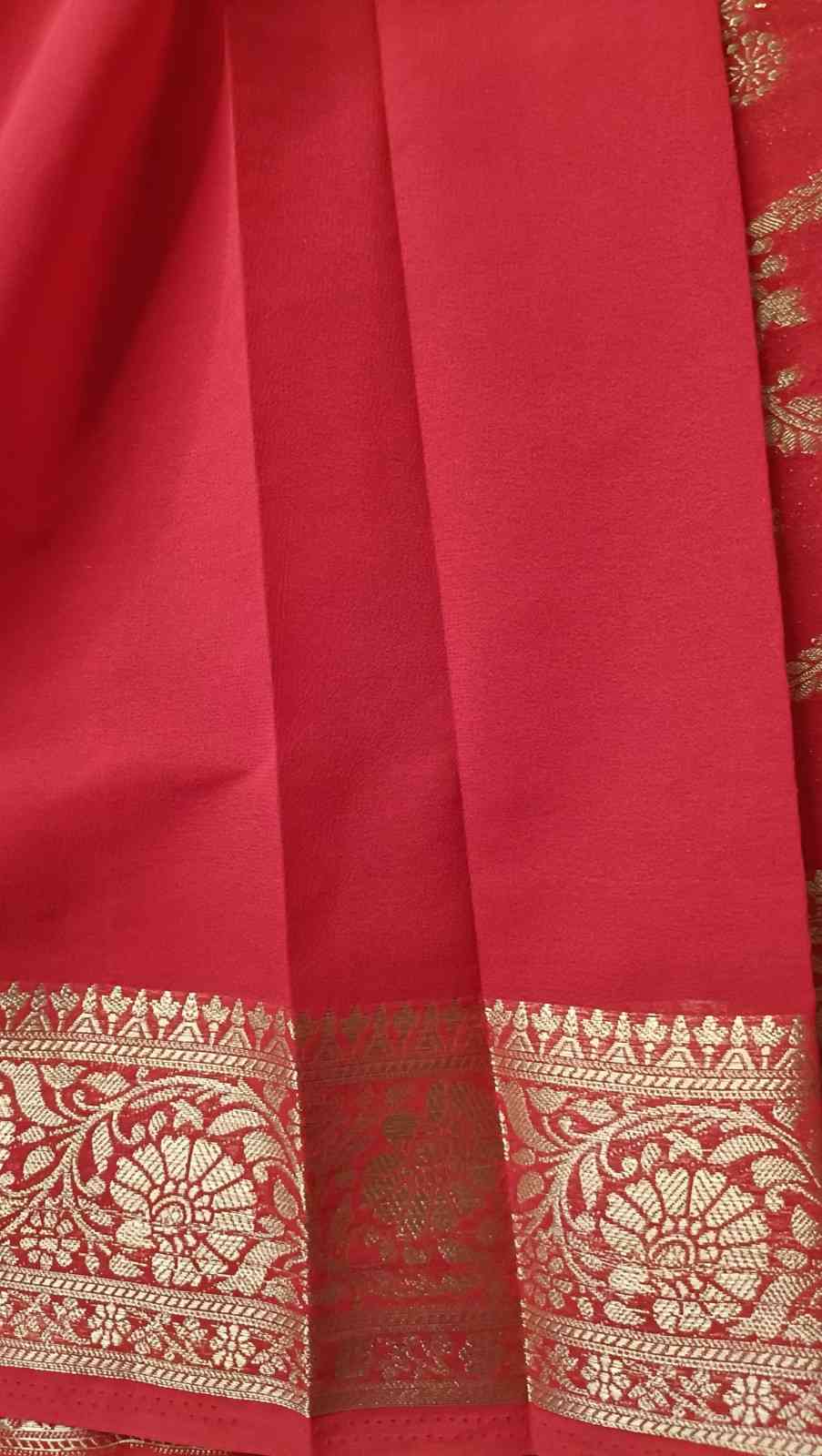 RED TRIFLORAL JAAL BANARASI KHADDI GEORGETTE SAREE