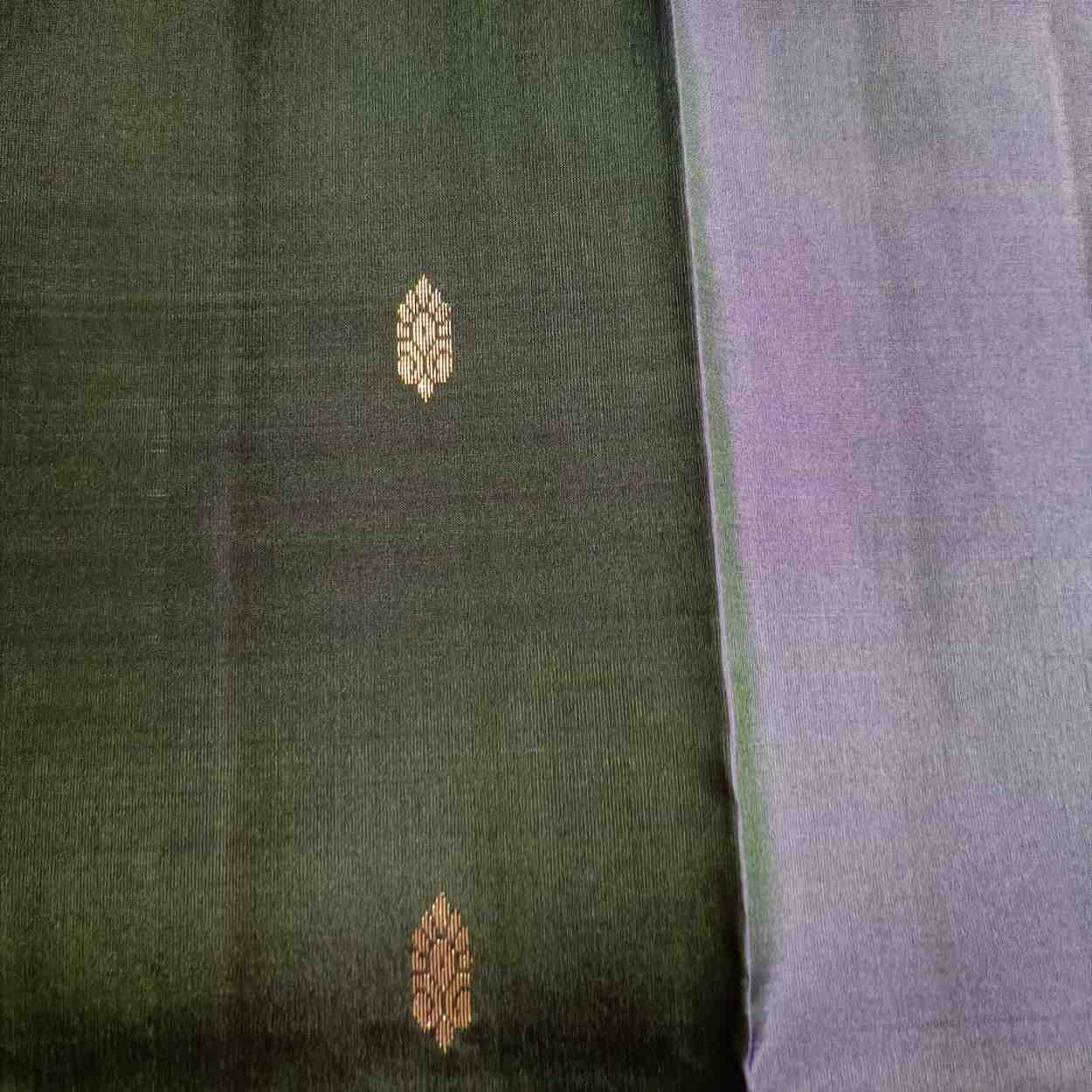 Pure Handloom Navy Blue Kanjivaram Silk Saree - Vanki Butta