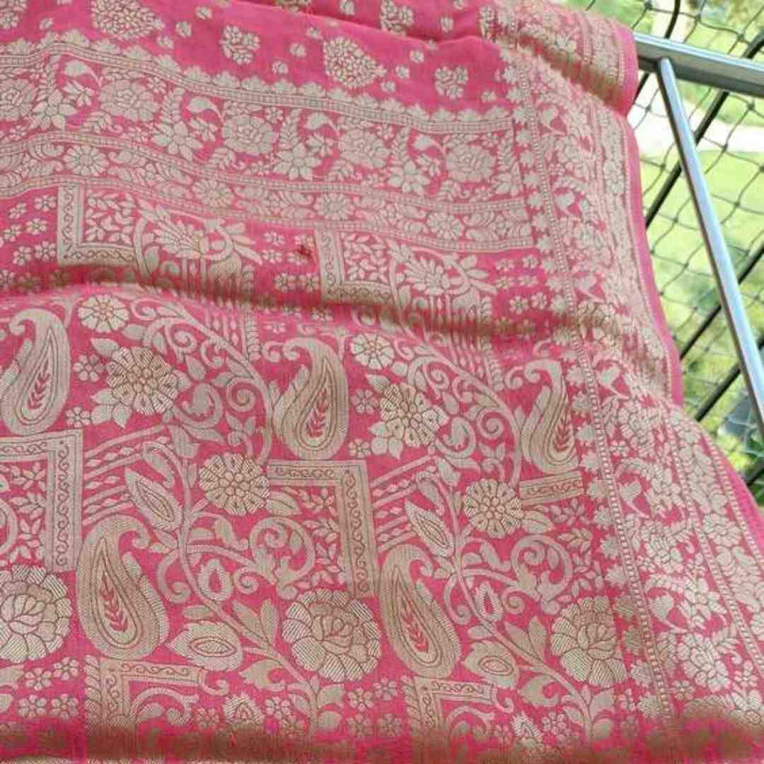 PINK LEAF DIAGONAL BUTI BANARASI KHADDI GEORGETTE SAREE