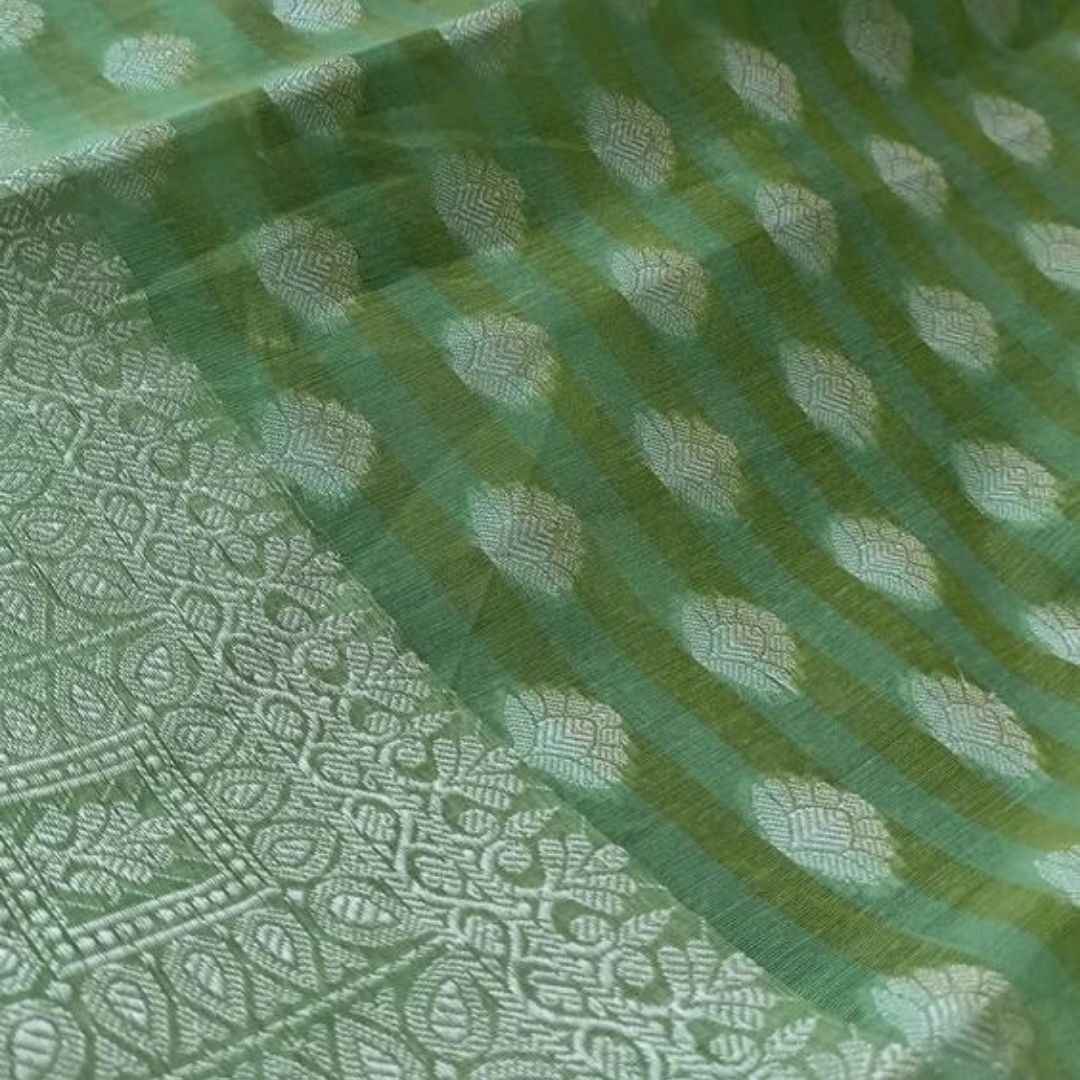 LIGHT GREEN BUTTA BUTI COTTON WEAVE BANARASI SAREE