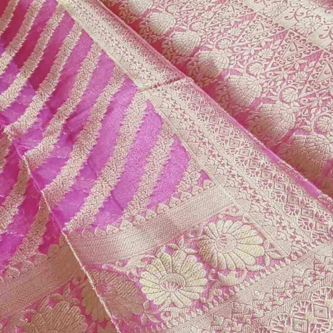MAGENTA LEHARIYA RESHAM BORDER BANARASI ORGANZA SAREE