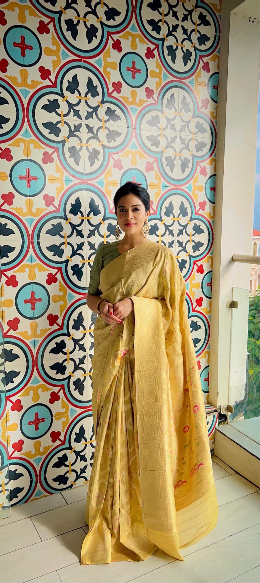 CREAM MEENAKARI PURE KHADDI CHIFFON SAREE