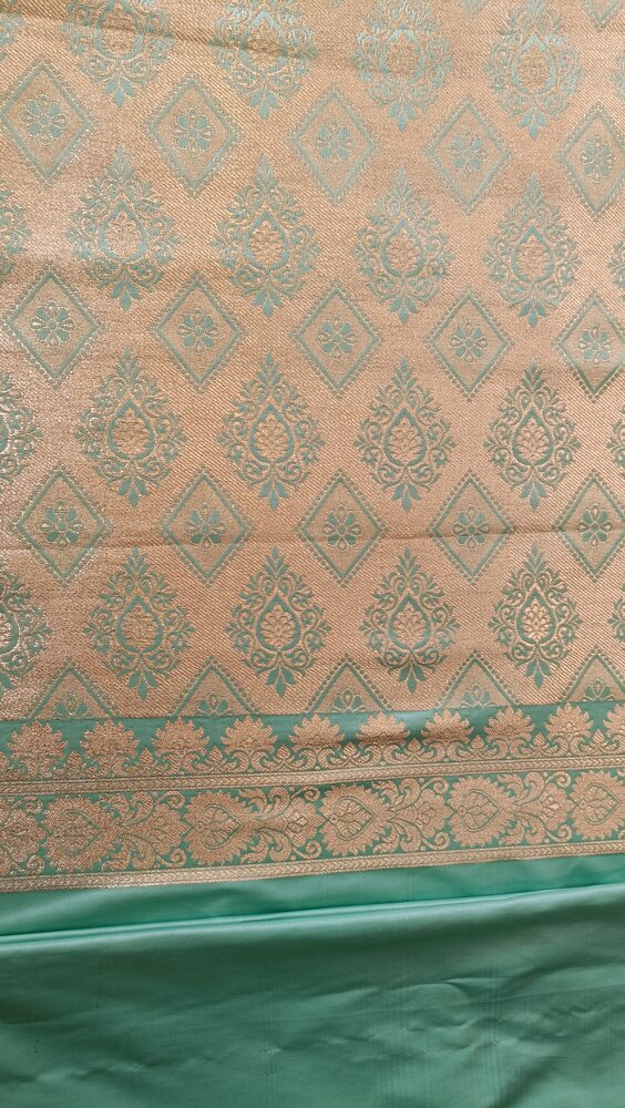 PISTA GREEN FLORAL JAAL BANARASI KATAN SILK SAREE