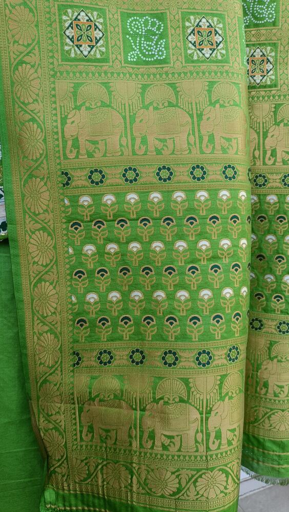 VIBRANT PARROT GREEN CHARM BANDHEJ BANARASI SEMI SILK SAREE