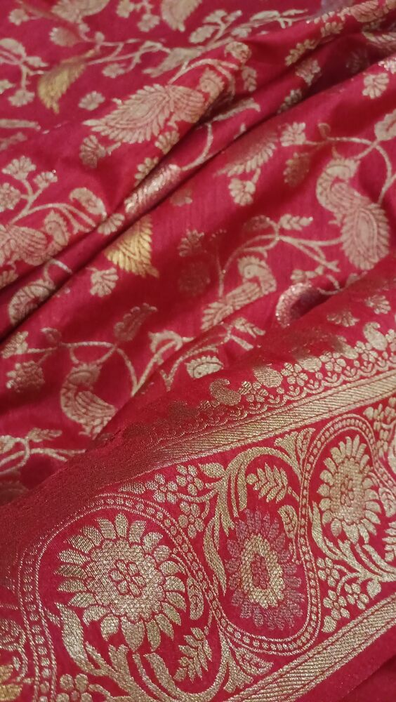 RED PEACOCK FLORAL JAAL BANARASI SEMI SILK SAREE