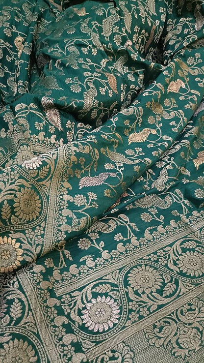 GREEN PEACOCK FLORAL JAAL BANARASI SEMI SILK SAREE