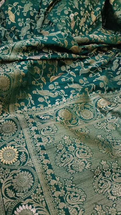 GREEN PEACOCK FLORAL JAAL BANARASI SEMI SILK SAREE