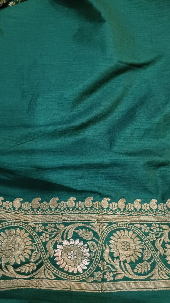 GREEN PEACOCK FLORAL JAAL BANARASI SEMI SILK SAREE