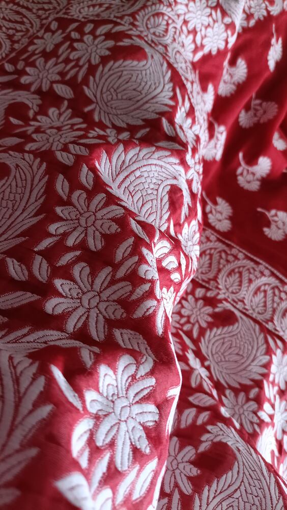 RED FLORAL BANARASI COTTON WEAVE SAREE