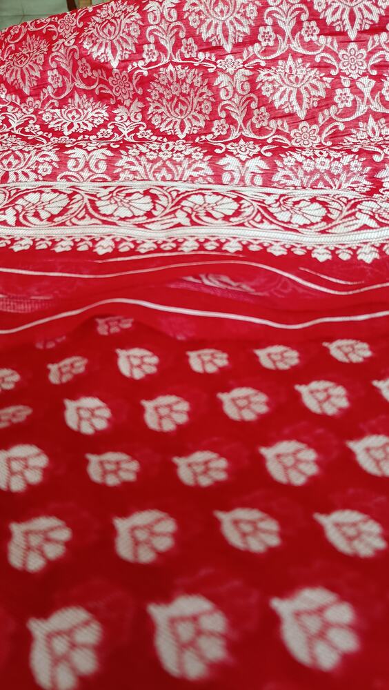 RED BUTTA BUTI COTTON WEAVE BANARASI SAREE