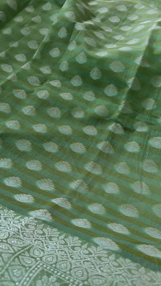 LIGHT GREEN BUTTA BUTI COTTON WEAVE BANARASI SAREE