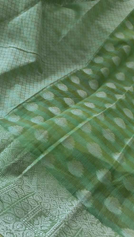 LIGHT GREEN BUTTA BUTI COTTON WEAVE BANARASI SAREE