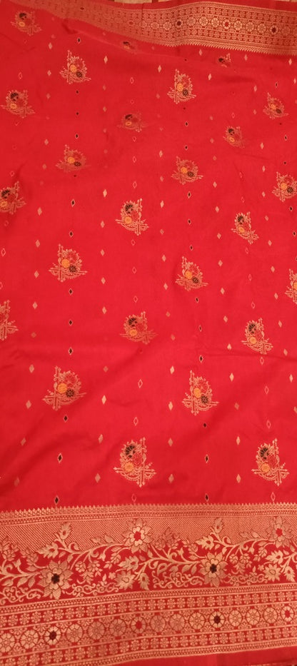 RED MOTIFS MEENAKARI BUTI BANARASI SEMI SILK SAREE