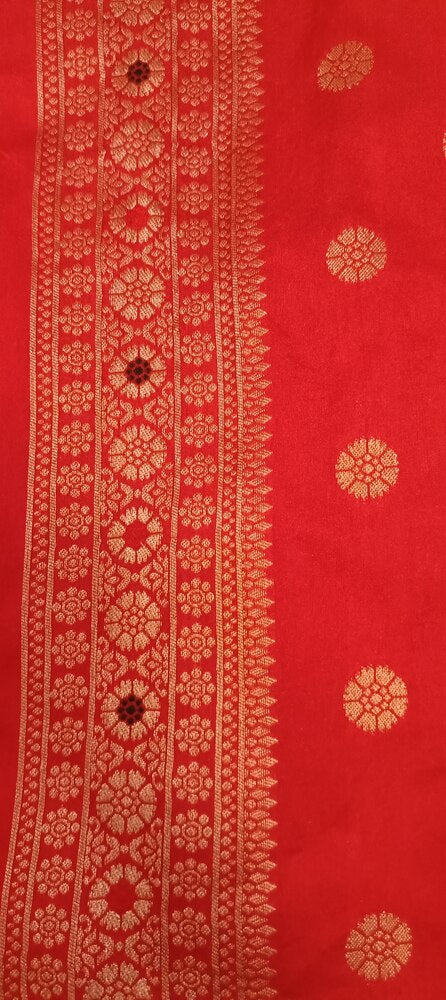 RED MOTIFS MEENAKARI BUTI BANARASI SEMI SILK SAREE