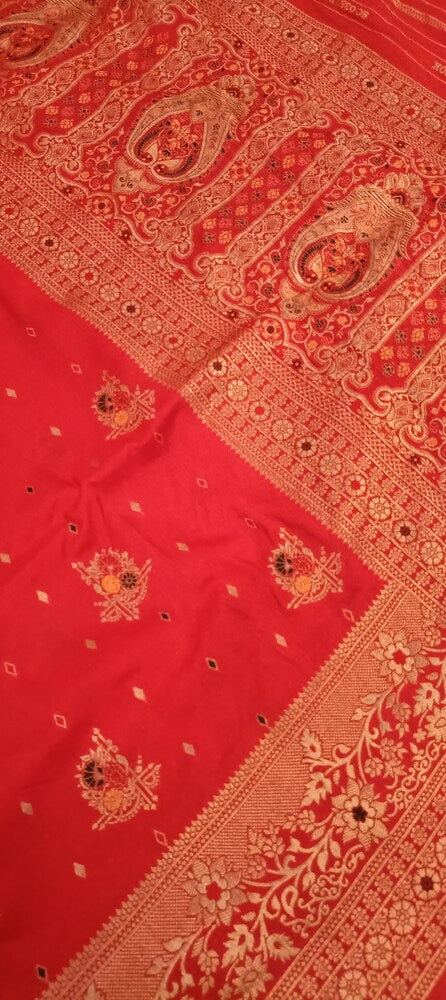 RED MOTIFS MEENAKARI BUTI BANARASI SEMI SILK SAREE