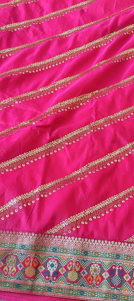 PINK LEHARIYA SEQUIN BANARASI KATAN SILK SAREE