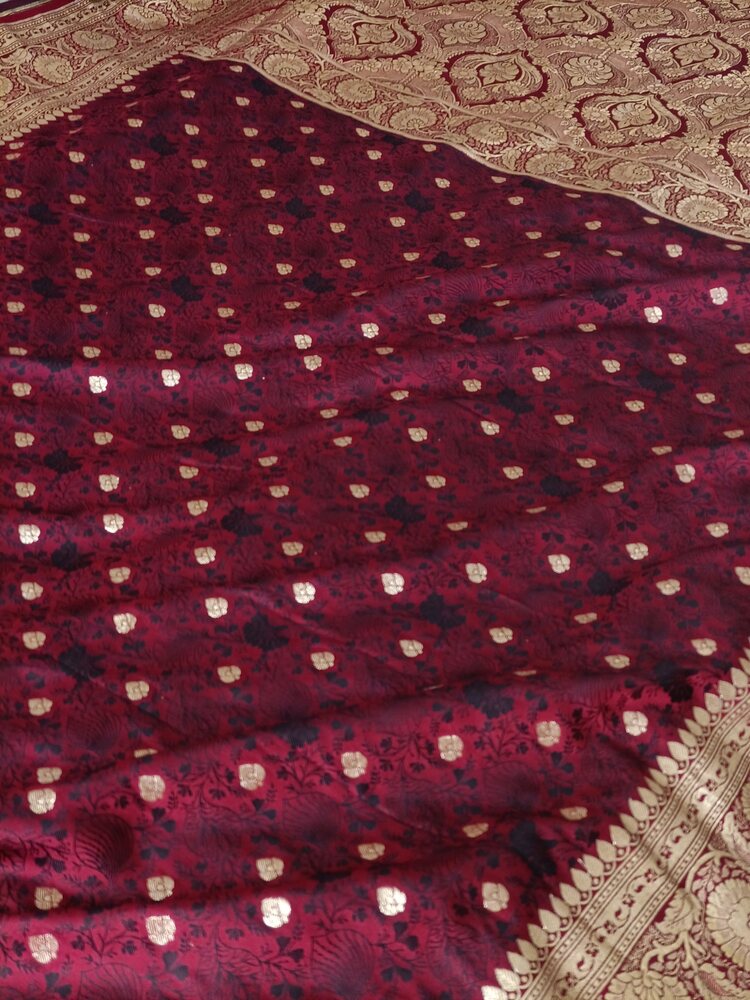 MAROON FLORAL BUTI TANCHUI BANARASI KATAN SILK SAREE