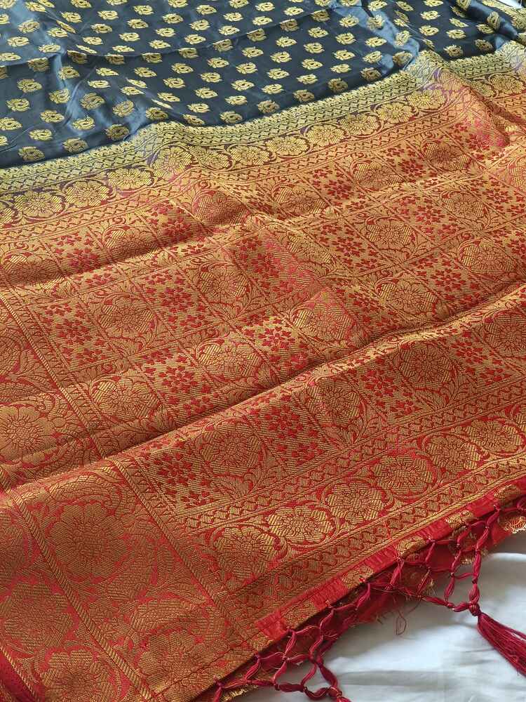 GREY BUTI BANARASI BALATAN SILK SAREE