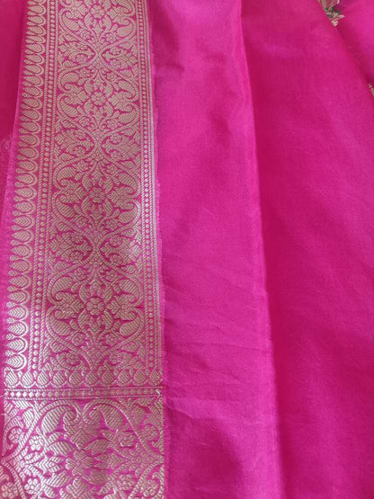 MAGENTA PINK MEENAKARI FLORAL JAAL KHADDI GEORGETTE BANARASI SAREE