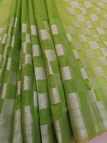 PARROT GREEN BOX BANARASI COTTON WEAVE SAREE