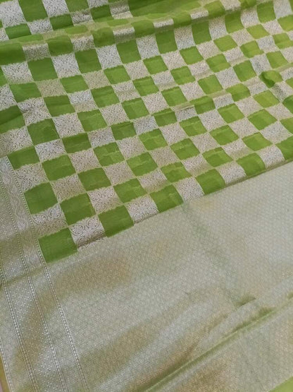 PARROT GREEN BOX BANARASI COTTON WEAVE SAREE