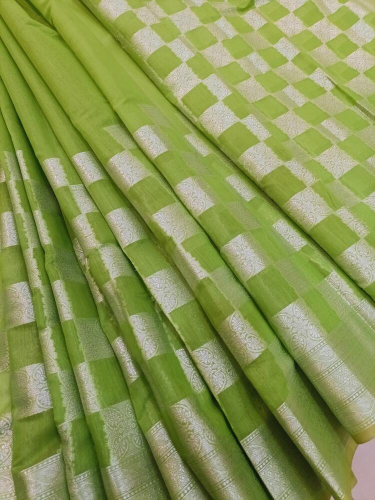 PARROT GREEN BOX BANARASI COTTON WEAVE SAREE