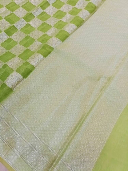 PARROT GREEN BOX BANARASI COTTON WEAVE SAREE