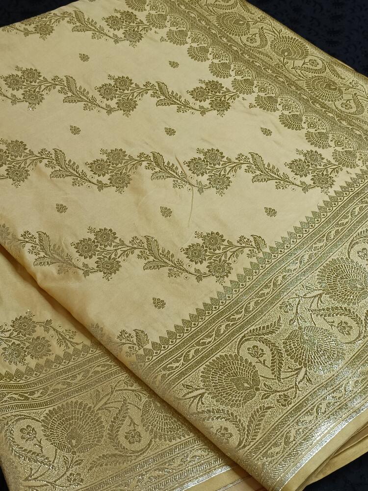 BEIGE LEHARIYA BANARASI KATAN SILK SAREE