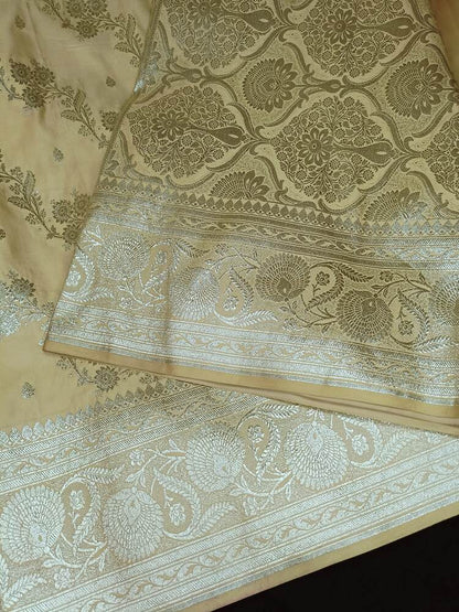 BEIGE LEHARIYA BANARASI KATAN SILK SAREE