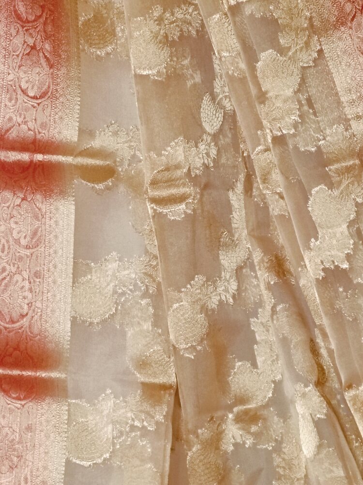 OFF WHITE LEHARIYA CONTRAST BORDER BANARASI ORGANZA SAREE