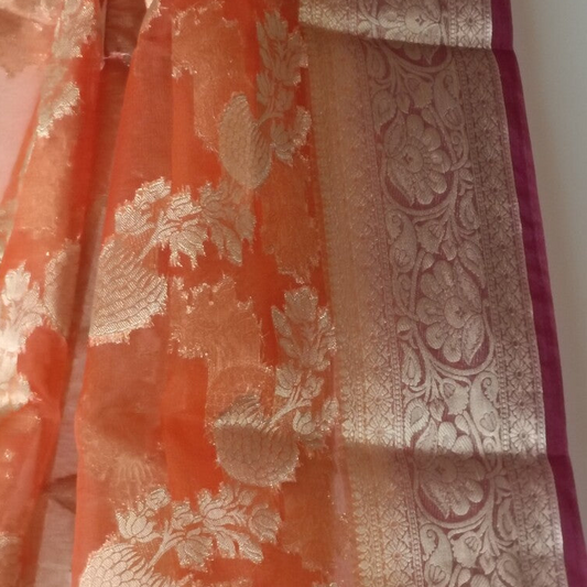 ORANGE LEHARIYA CONTRAST BORDER BANARASI ORGANZA SAREE