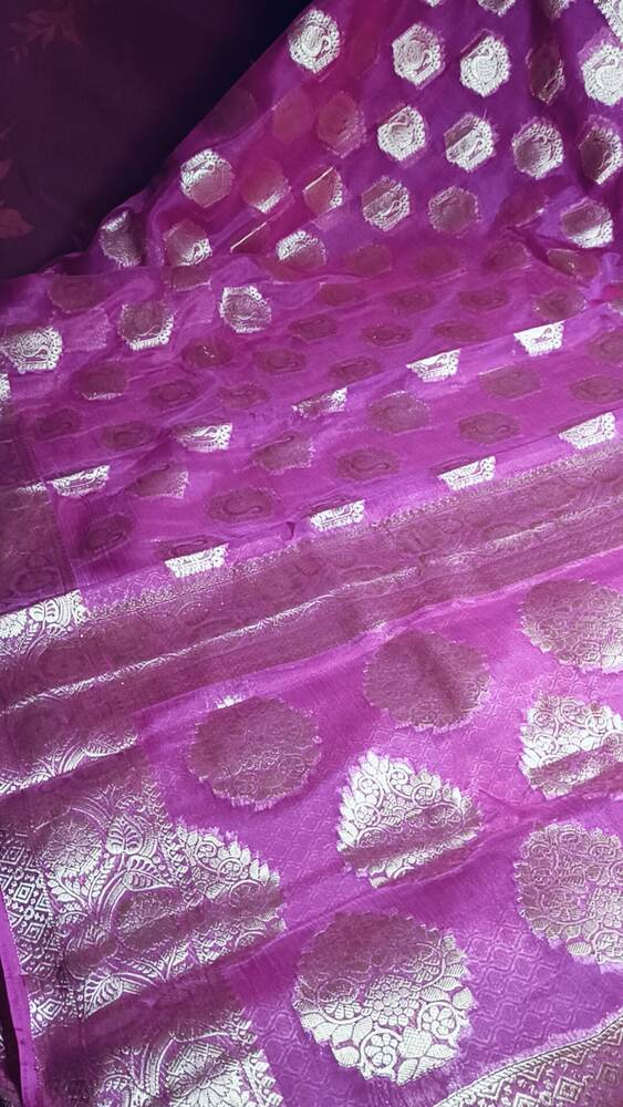 MAGENTA SWAN BANARASI CREPE GEORGETTE SAREE