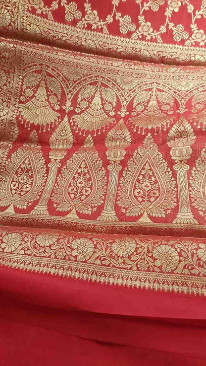 RED TRIFLORAL JAAL BANARASI KHADDI GEORGETTE SAREE