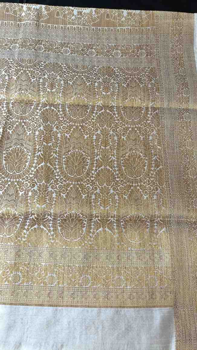 OFF WHITE ANTIQUE FLORAL LEHARIYA SEMI SILK