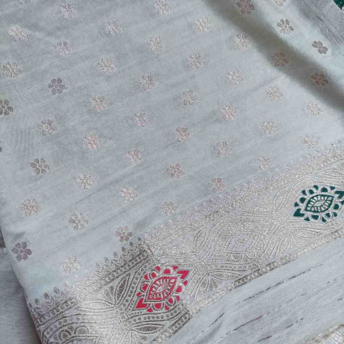 OFF WHITE FLORAL JAAL BANARASI VISCOSE SAREE