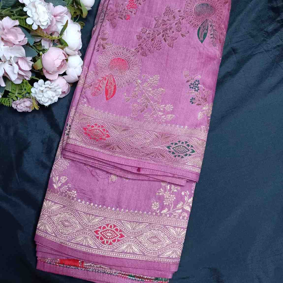 MAUVE FLORAL JAAL BANARASI VISCOSE SAREE