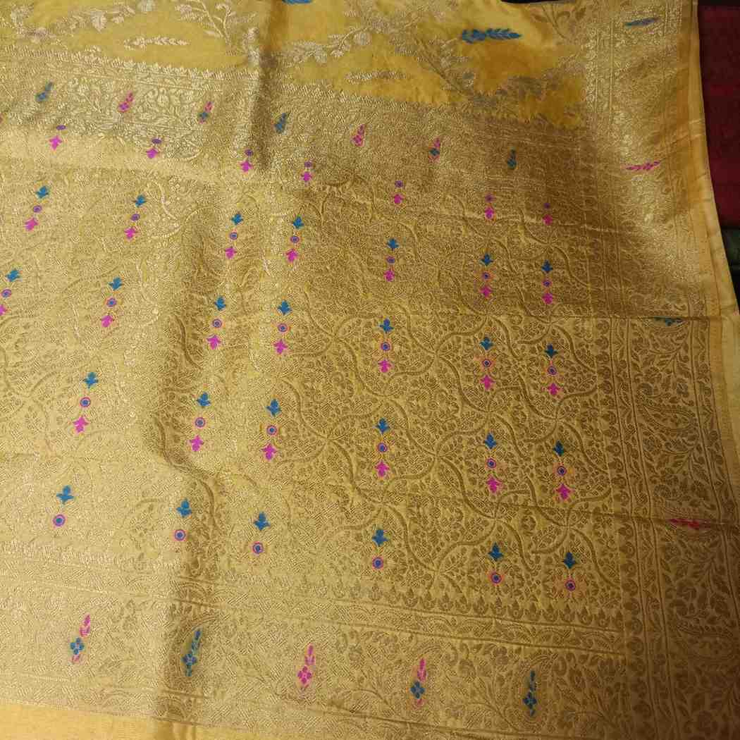 YELLOW FLORAL JAAL BANARASI SEMI SILK SAREE