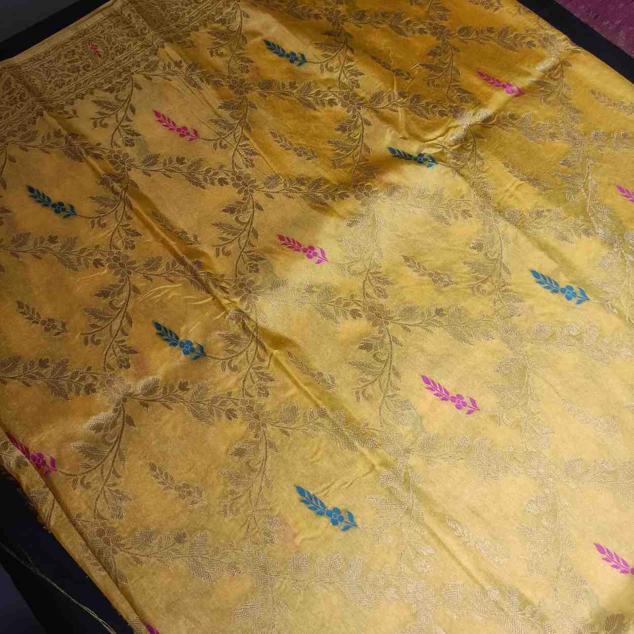YELLOW FLORAL JAAL BANARASI SEMI SILK SAREE