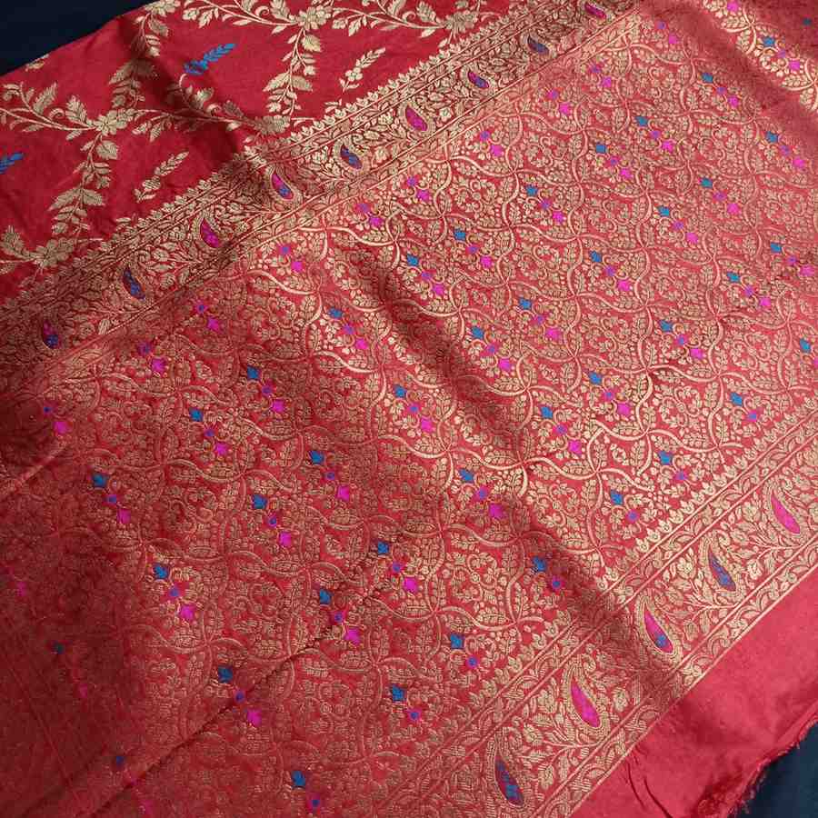 RED FLORAL JAAL BANARASI SEMI SILK SAREE