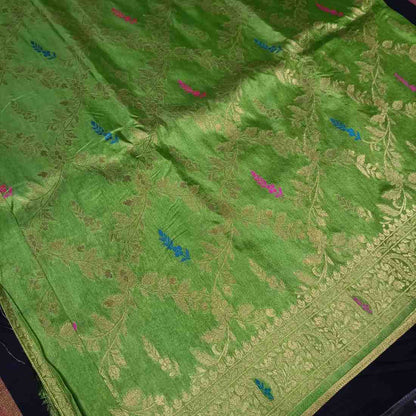 PARROT GREEN FLORAL JAAL BANARASI SEMI SILK SAREE