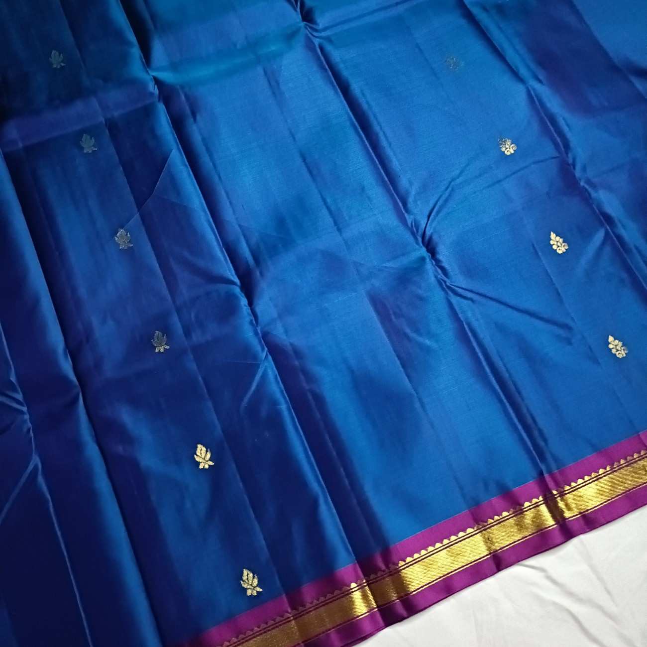 Pure mulberry silk Kanjivaram fabric showing handloom weave quality