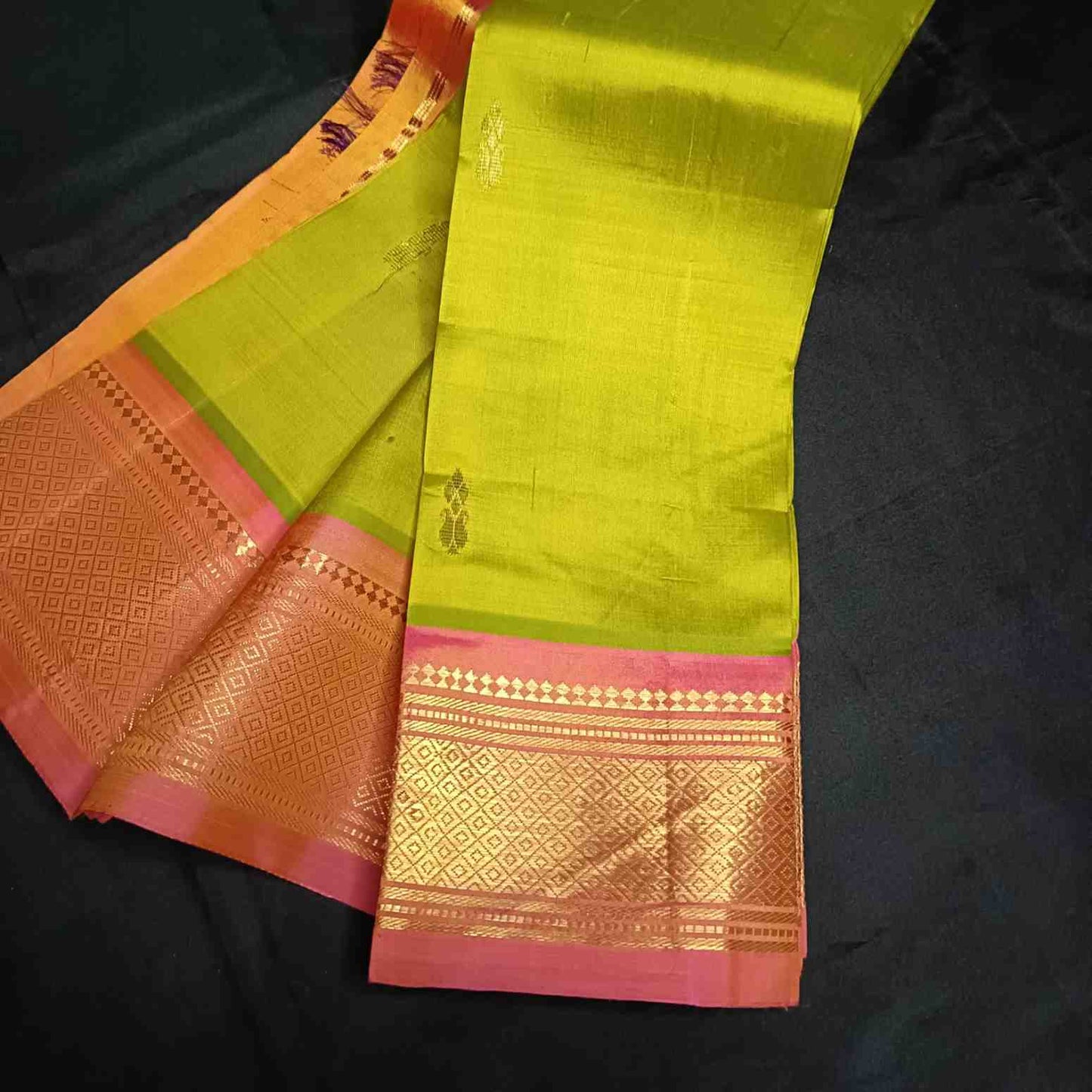 Pure Handloom Parrot Green Thirubhuvanam Silk Saree - Orange Pink Border